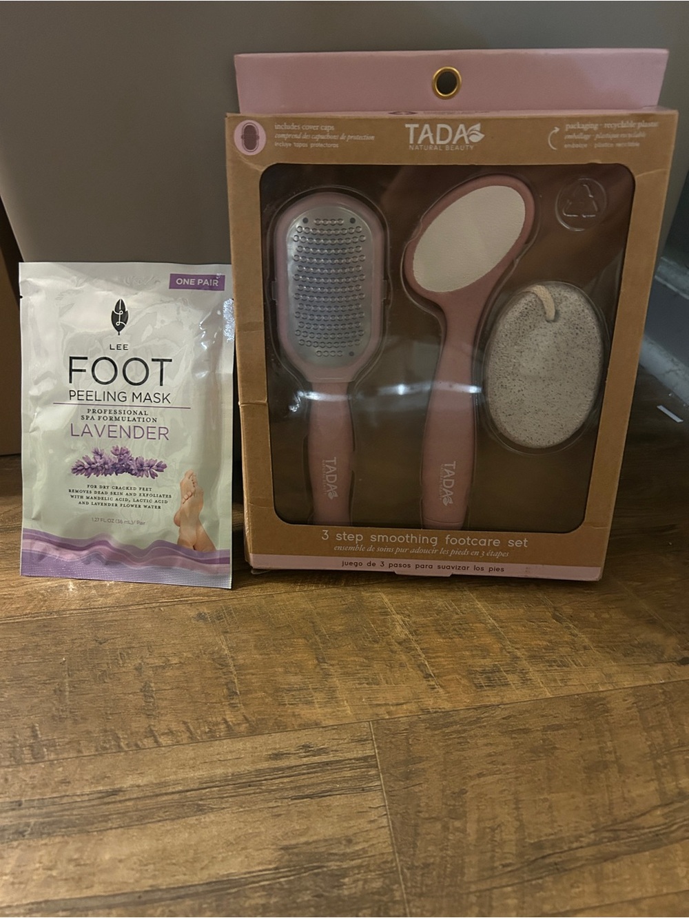 TAda 3-Step Smoothing Footcare Set in Pink